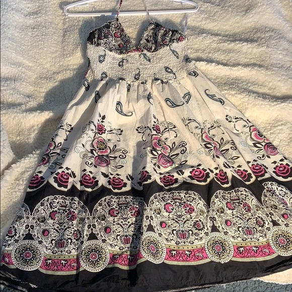 Summer dress - Picture 1 of 2